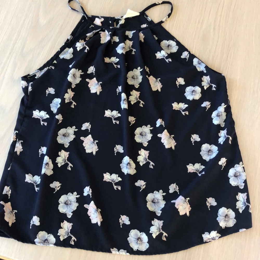 Olive tree t-top